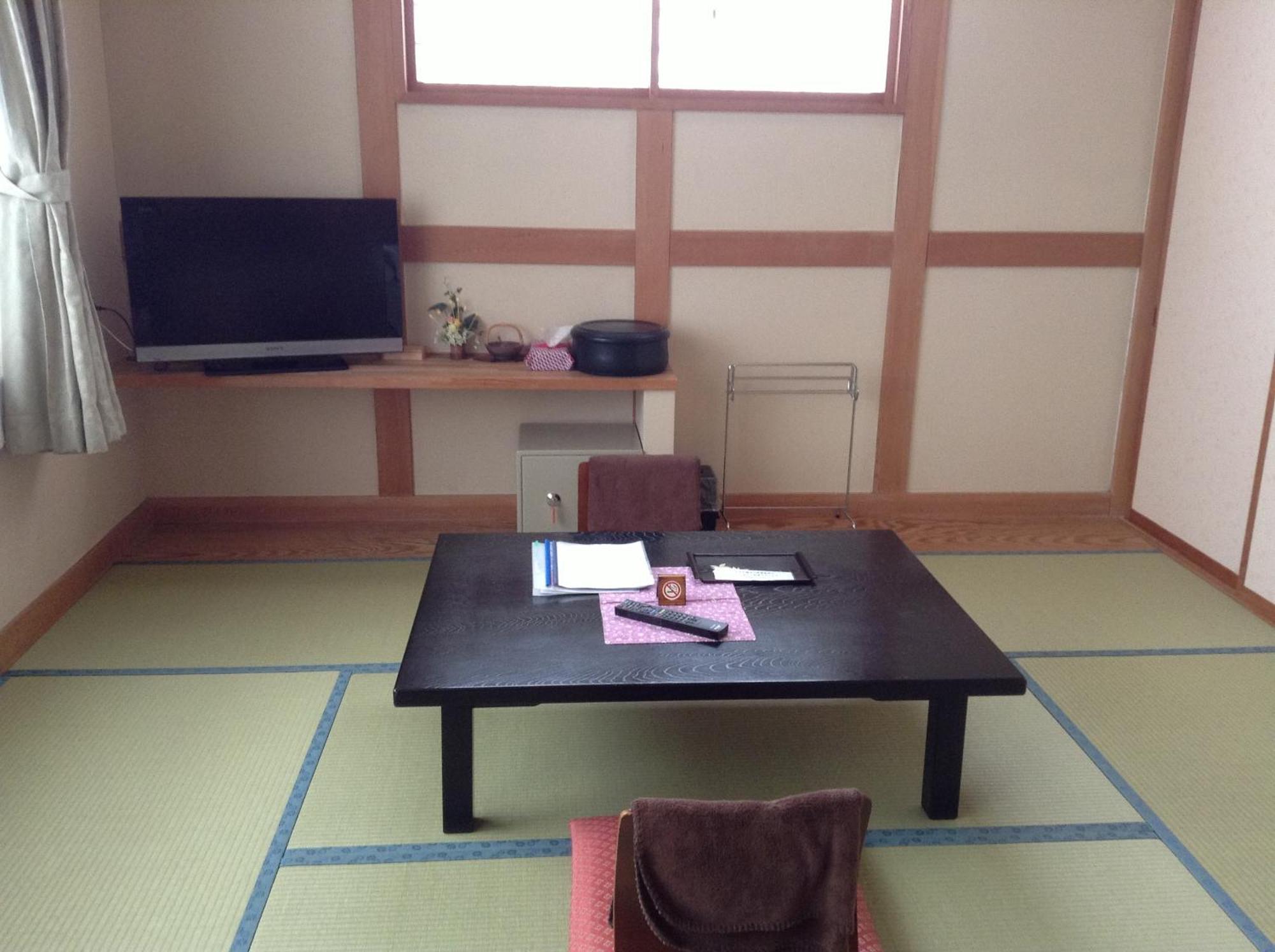 Minamiya 山とねこと遊ぶ宿 みなみ家 Hakuba Cameră foto